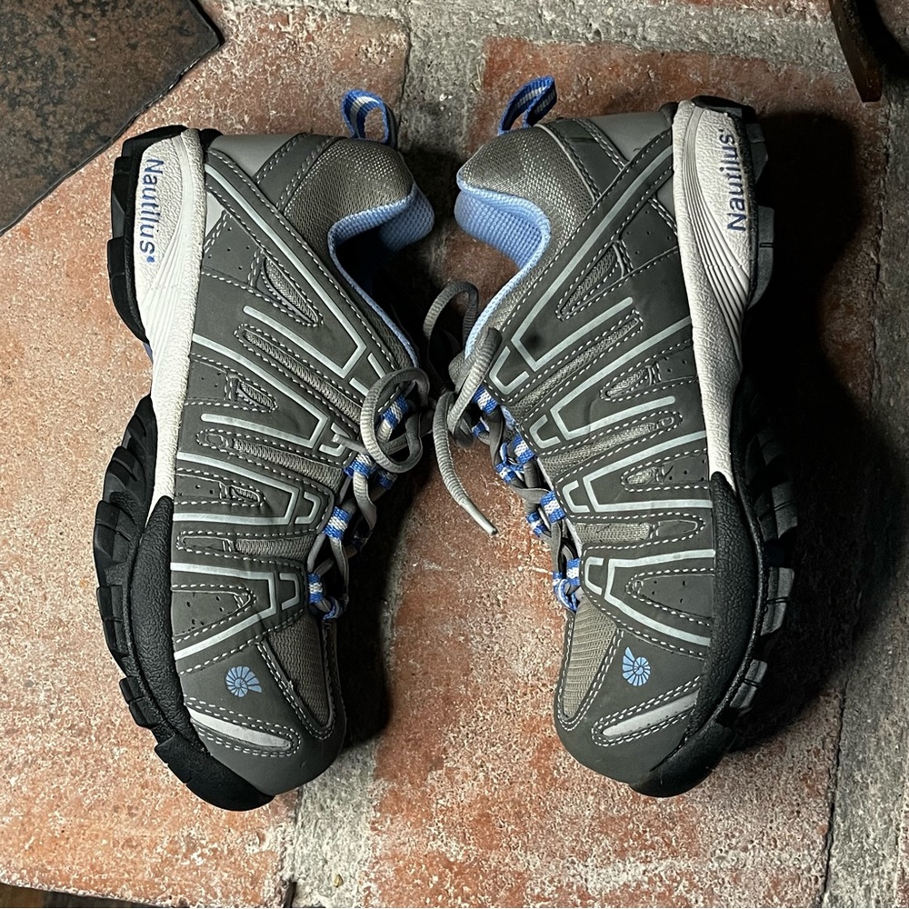 Nautilus Women' s Composite Toe SD Athletic Shoe N1391 - Gray/Blue Size 8W